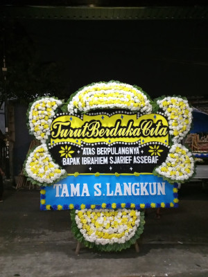 Papan Bunga Duka di Pinangsori